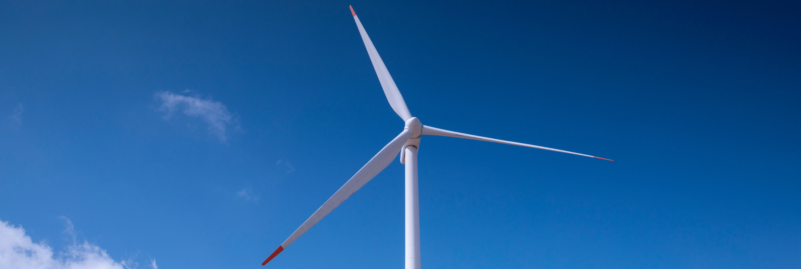 Wind turbine in cold conditions, 1