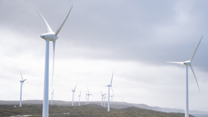 Wind turbine icing in winter weather, 1